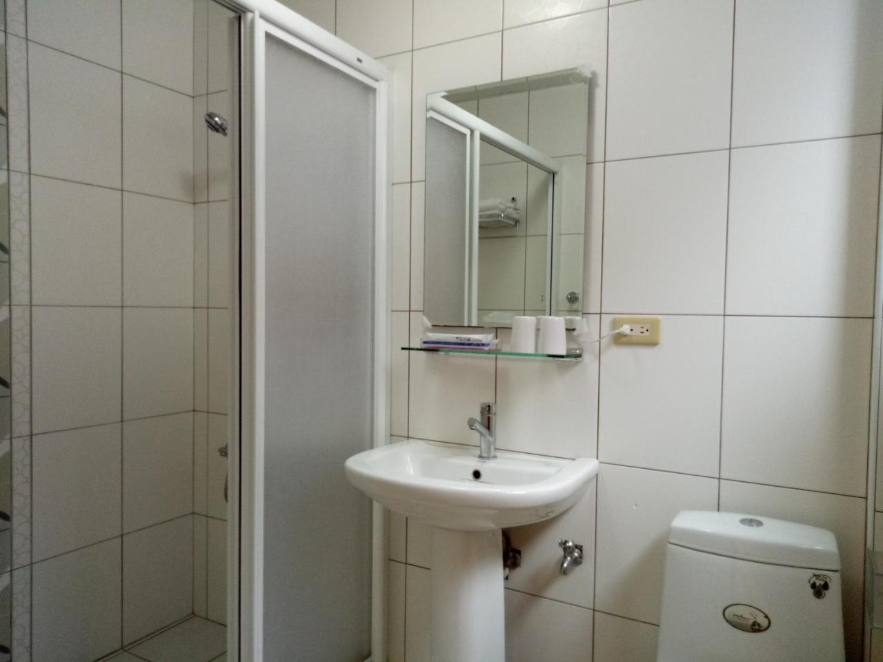 Sunny Sun B&B Taitung Bagian luar foto