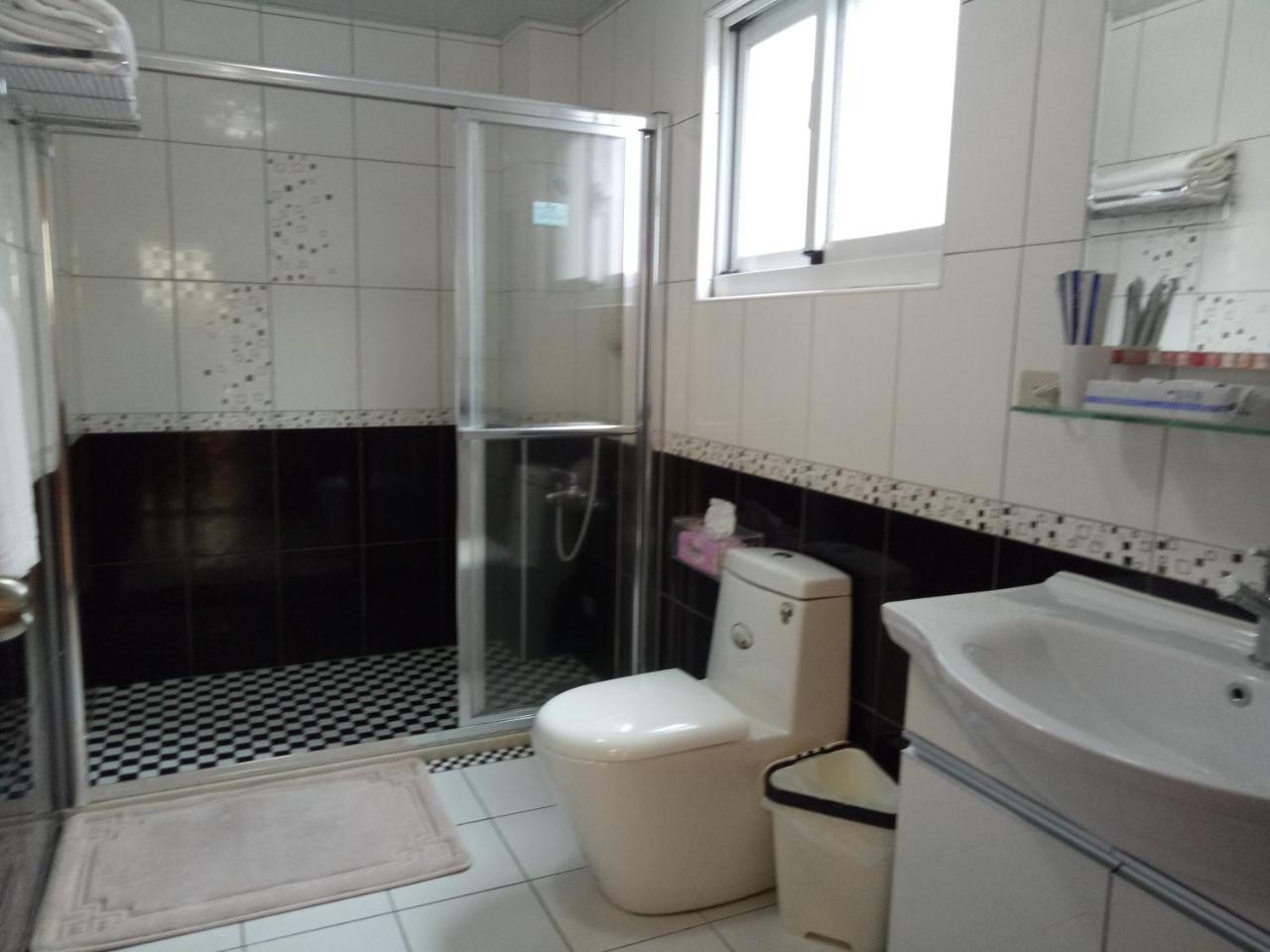 Sunny Sun B&B Taitung Bagian luar foto